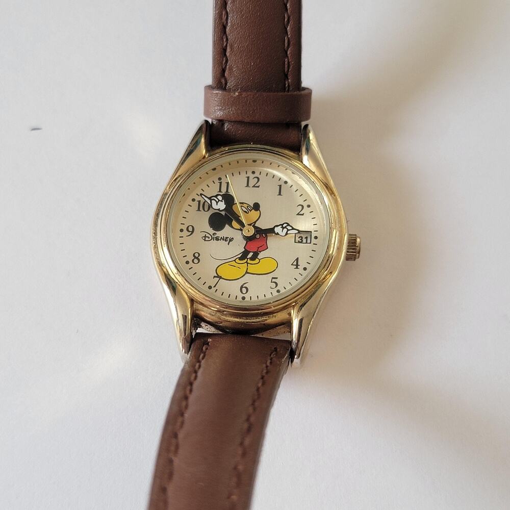 Vintage Disney Mickey Mouse Watch Women Date Gold Tone MCK774 Quartz Japan Movt